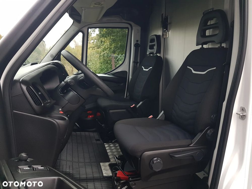 Iveco DAILY KONTENER NISKOPODŁOGOWY 4,43x2,23x2,42 SKLEP FOODTRUCK BAR KLIMA KONIOWÓZ KAMPER - 7