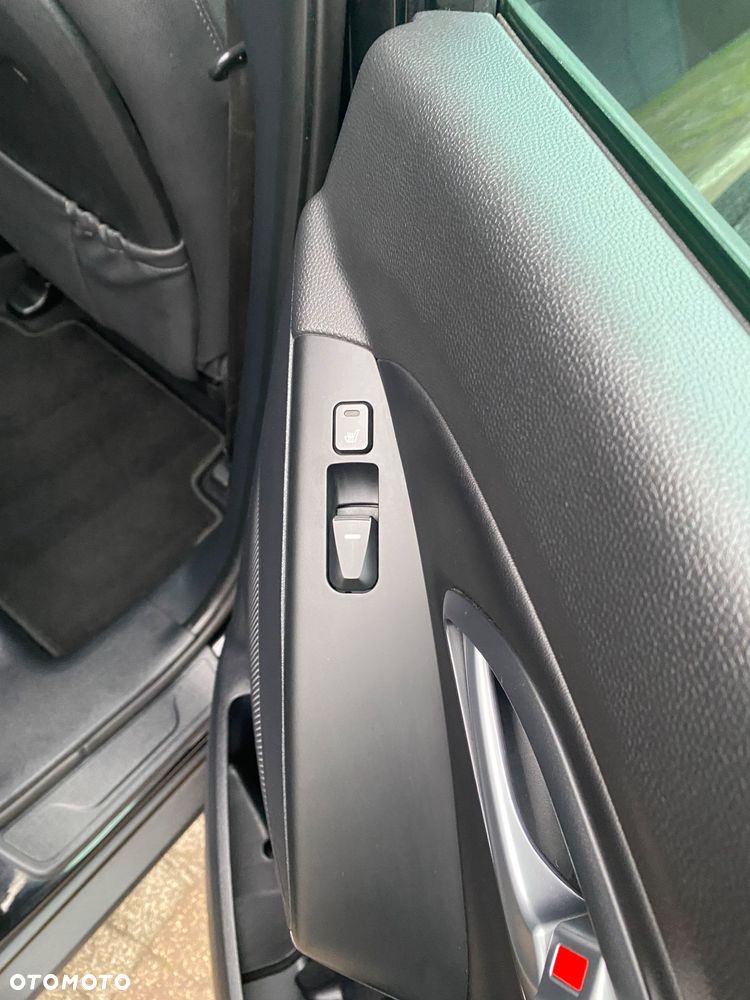 Hyundai ix35 2.0 GDI Premium 2WD - 27