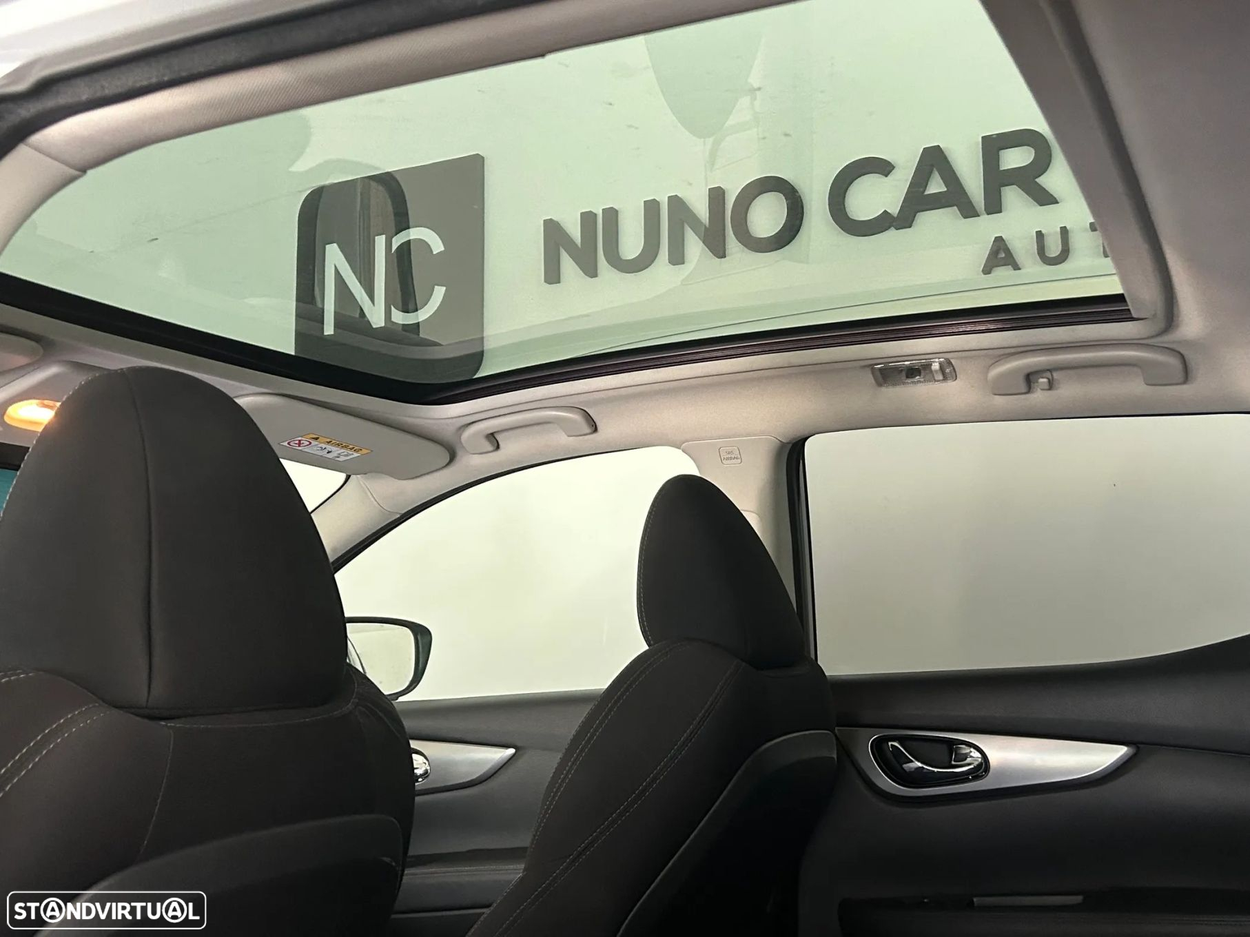 Nissan Qashqai 1.5 dCi N-Connecta J18 - 9