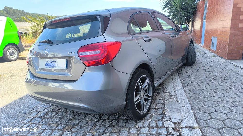 Mercedes-Benz A 180 CDI BlueEFFICIENCY - 13