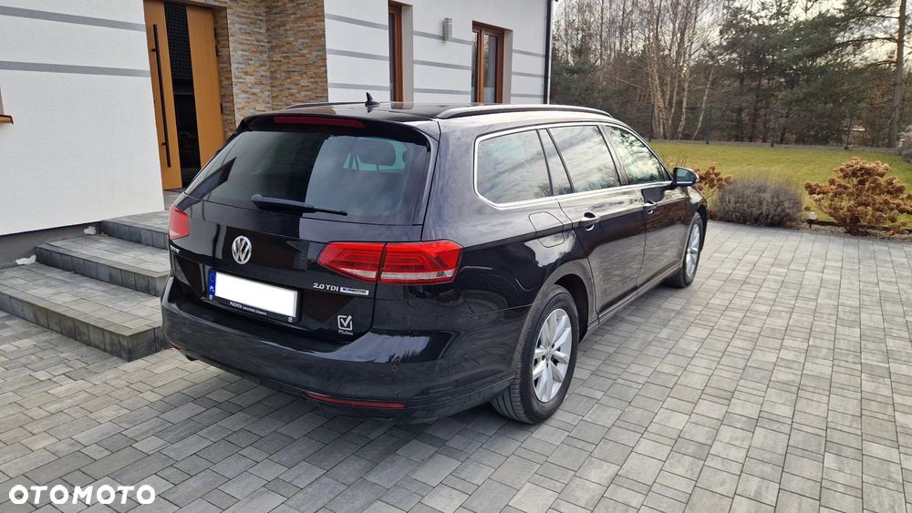 Volkswagen Passat - 8