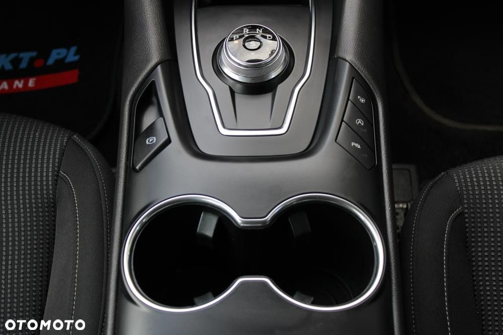 Ford Mondeo - 18