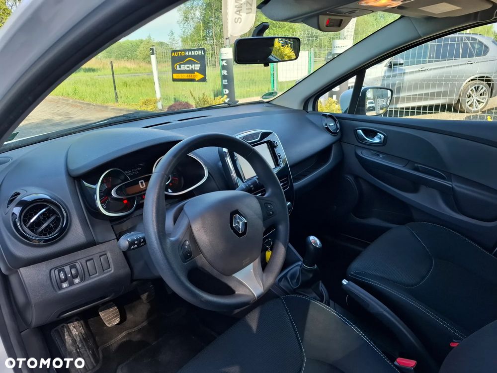 Renault Clio - 10
