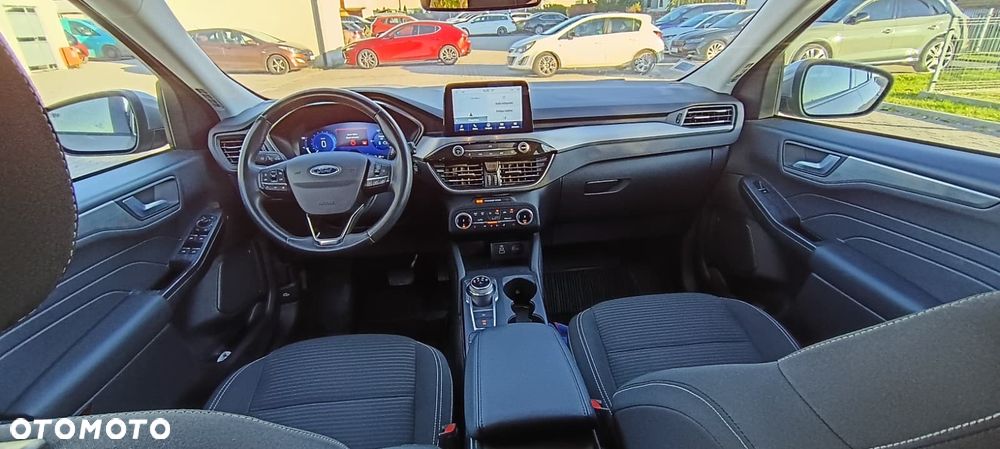 Ford Kuga - 10
