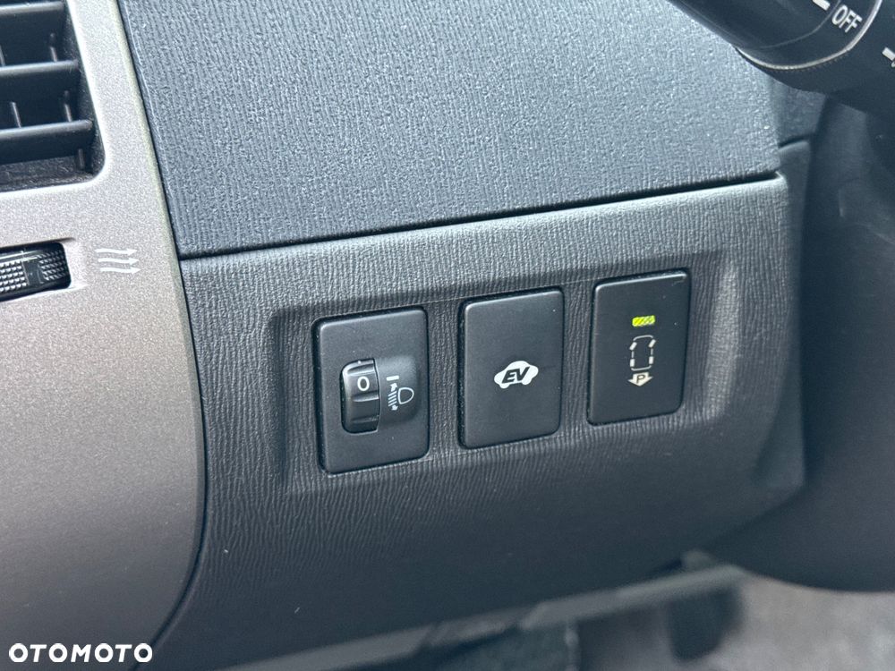 Toyota Prius 1.5 VVT-i Sol (nav) - 31