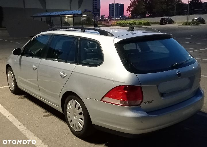 Volkswagen Golf 1.9 TDI DPF Trendline BlueMotion - 3