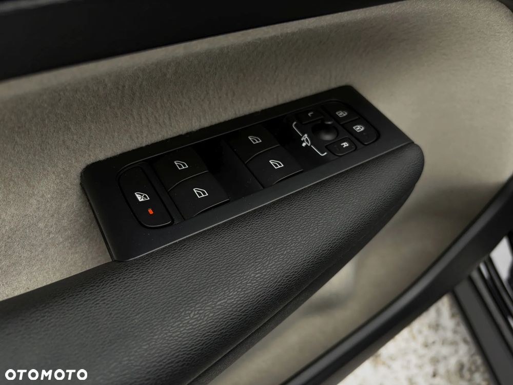 Volvo XC 40 T4 Inscription - 32