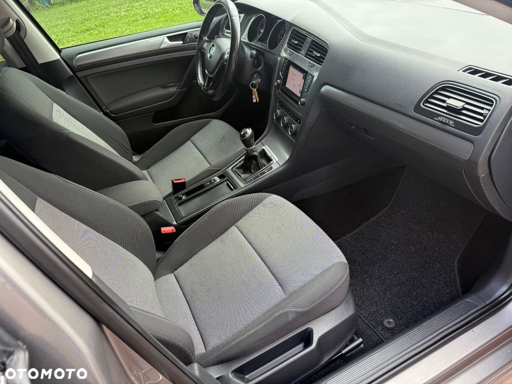 Volkswagen Golf VI 1.6 TDI Comfortline - 12