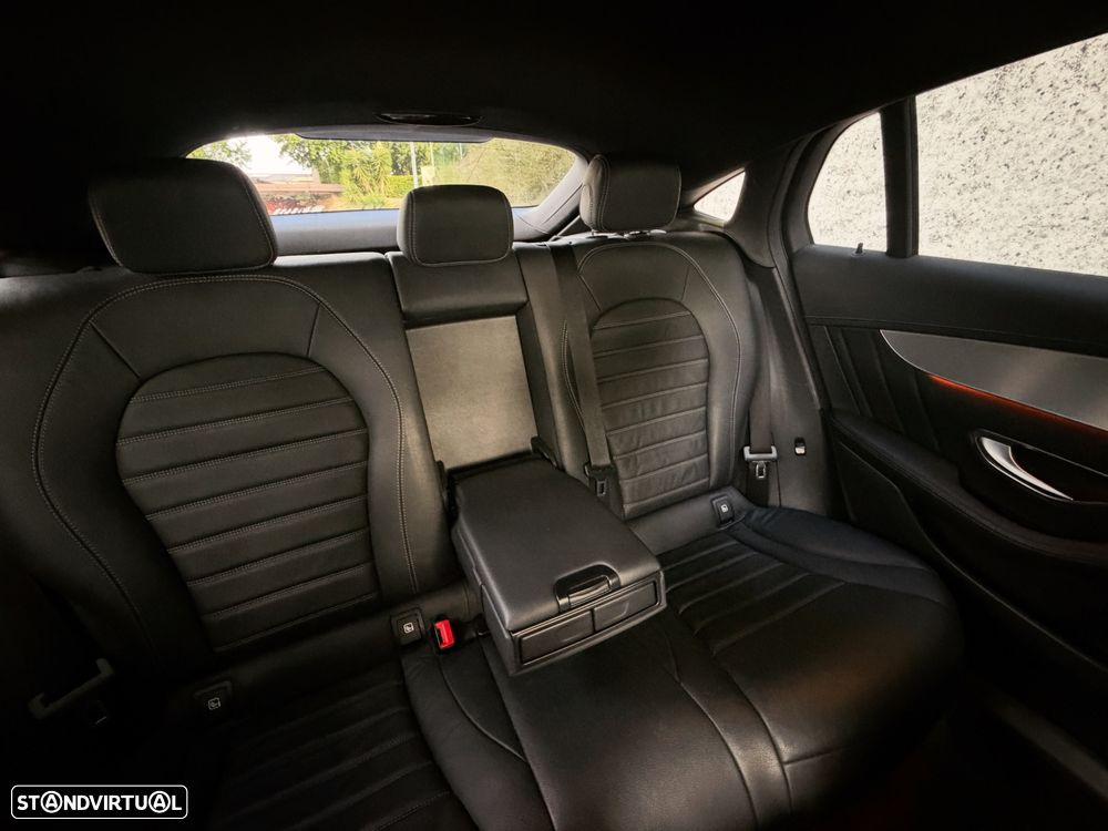 Mercedes-Benz GLC 350 e 4Matic 7G-TRONIC AMG Line - 14