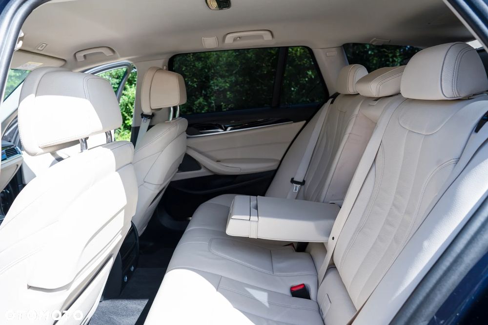 BMW Seria 5 530i xDrive Luxury Line - 19