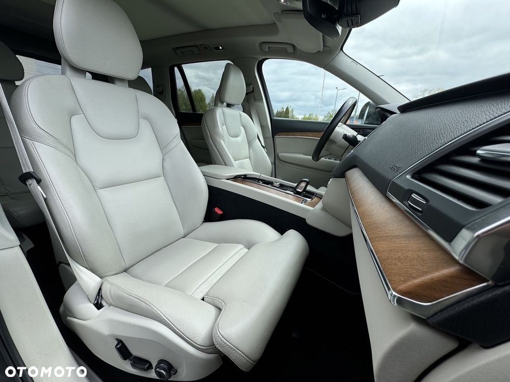 Volvo XC 90 B5 D AWD Momentum Pro - 12