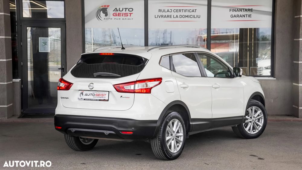 Nissan Qashqai 1.6 DIG-T ACENTA - 6