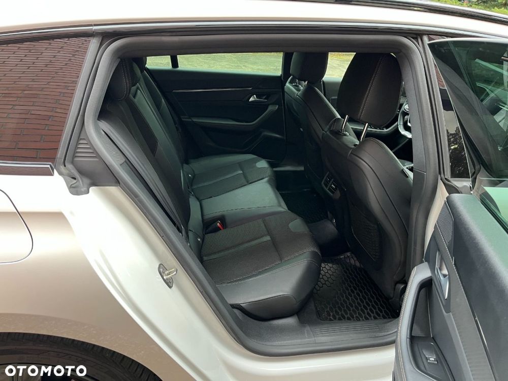 Peugeot 508 SW Hybrid 225 e-EAT8 Allure Pack - 28
