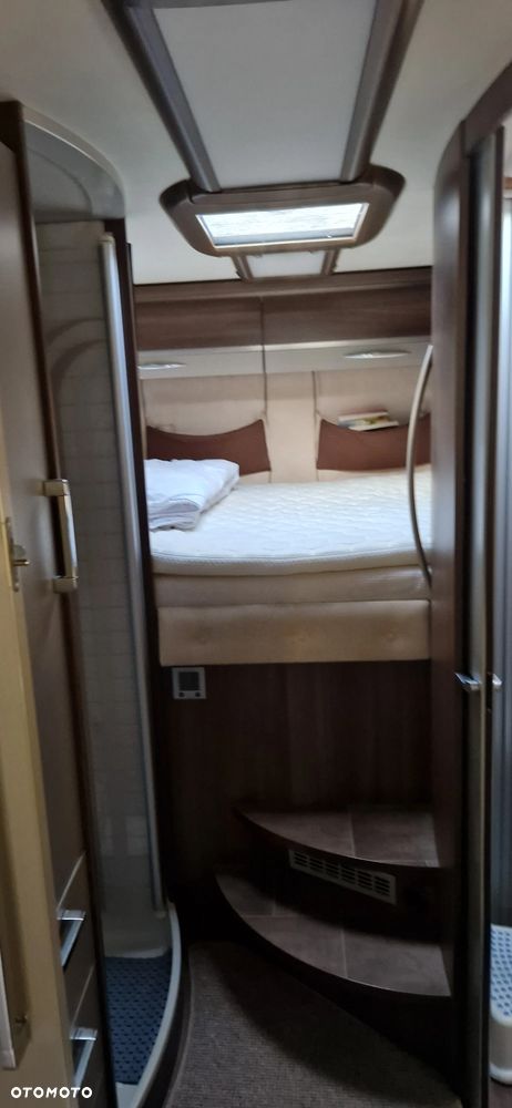Burstner ELEGANCE 821i - 20