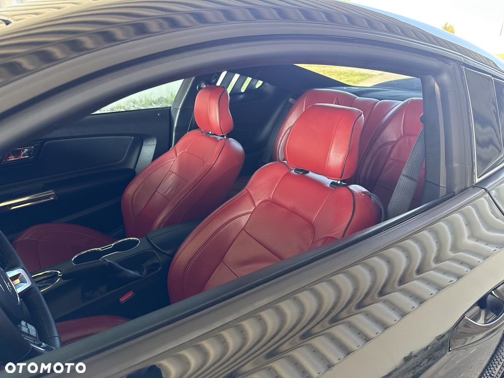 Ford Mustang 3.7 V6 Premium - 24