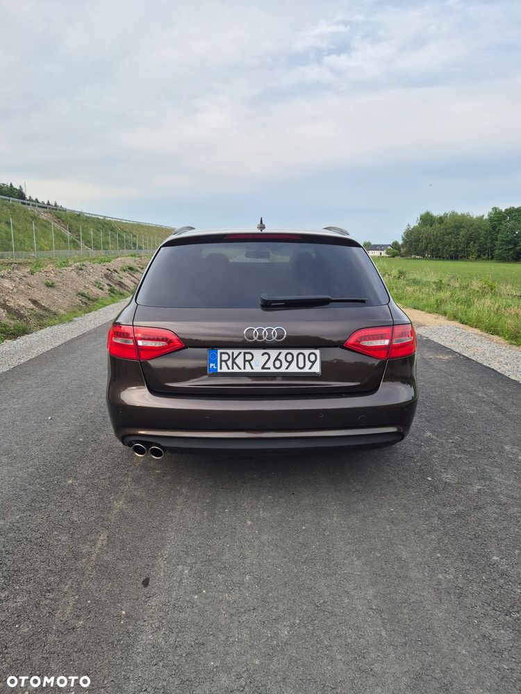 Audi A4 Avant 2.0 TDI DPF Ambiente - 6