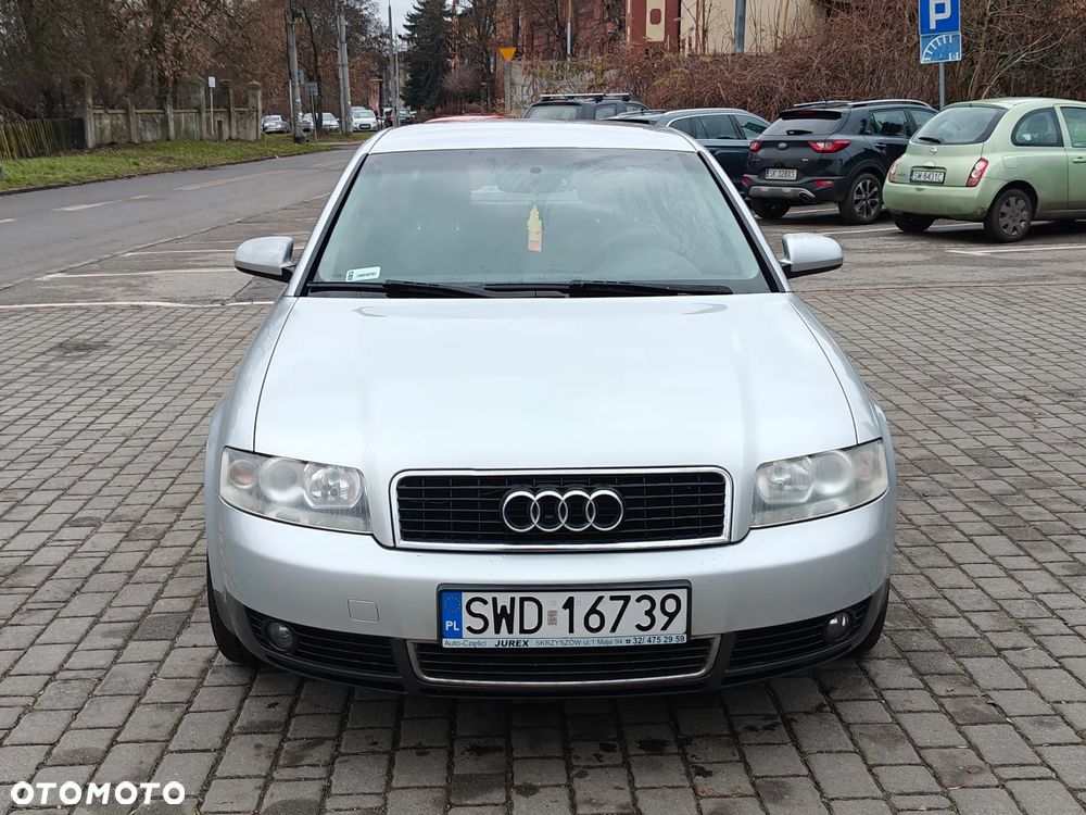 Audi A4 Limousine - 13