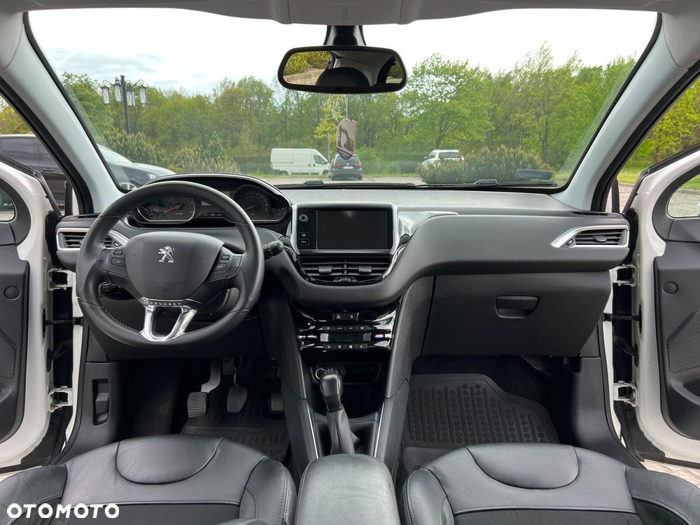 Peugeot 208 1.6 e-HDi Allure STT - 8