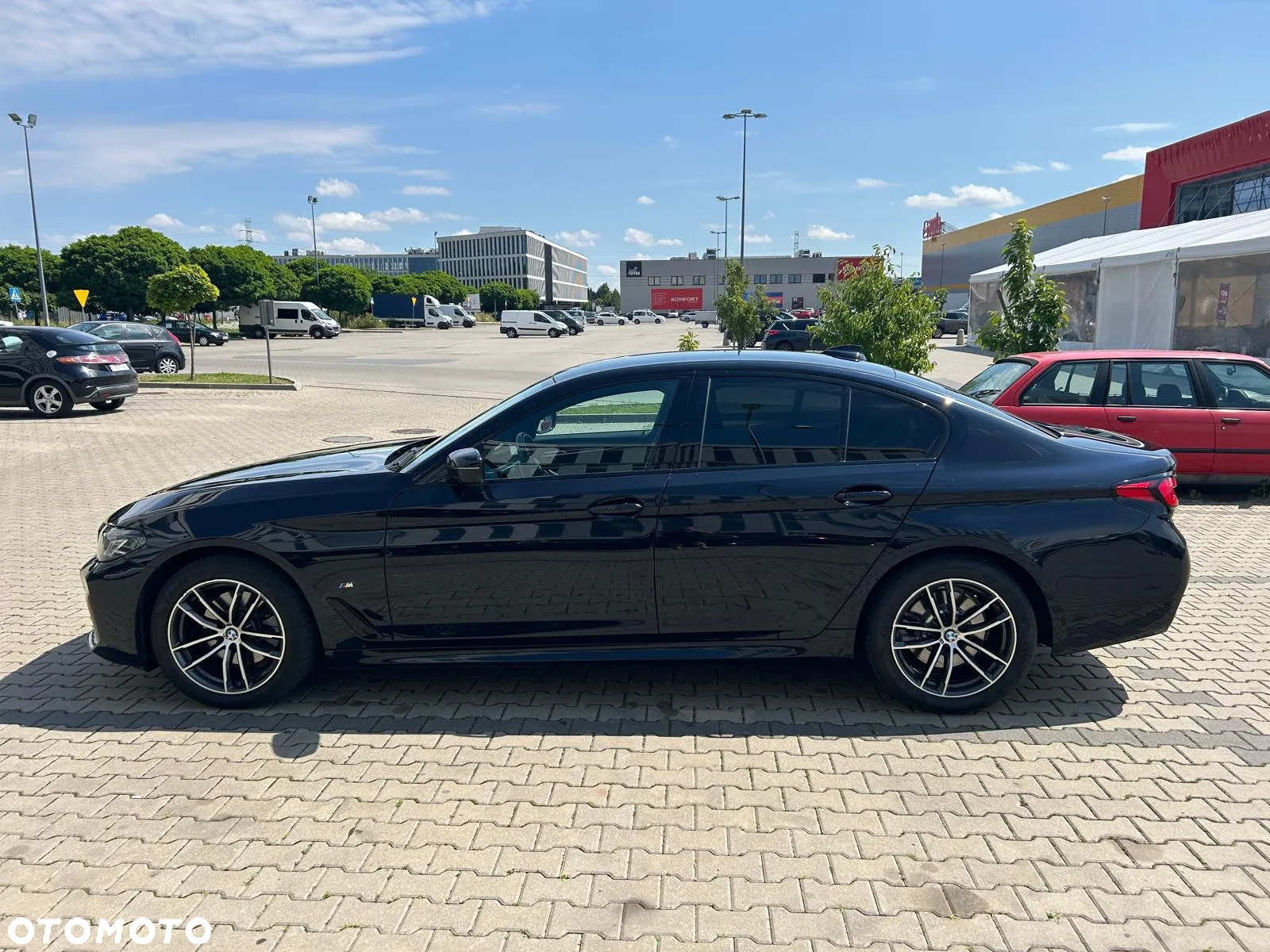 BMW Seria 5 520d M Sport - 4