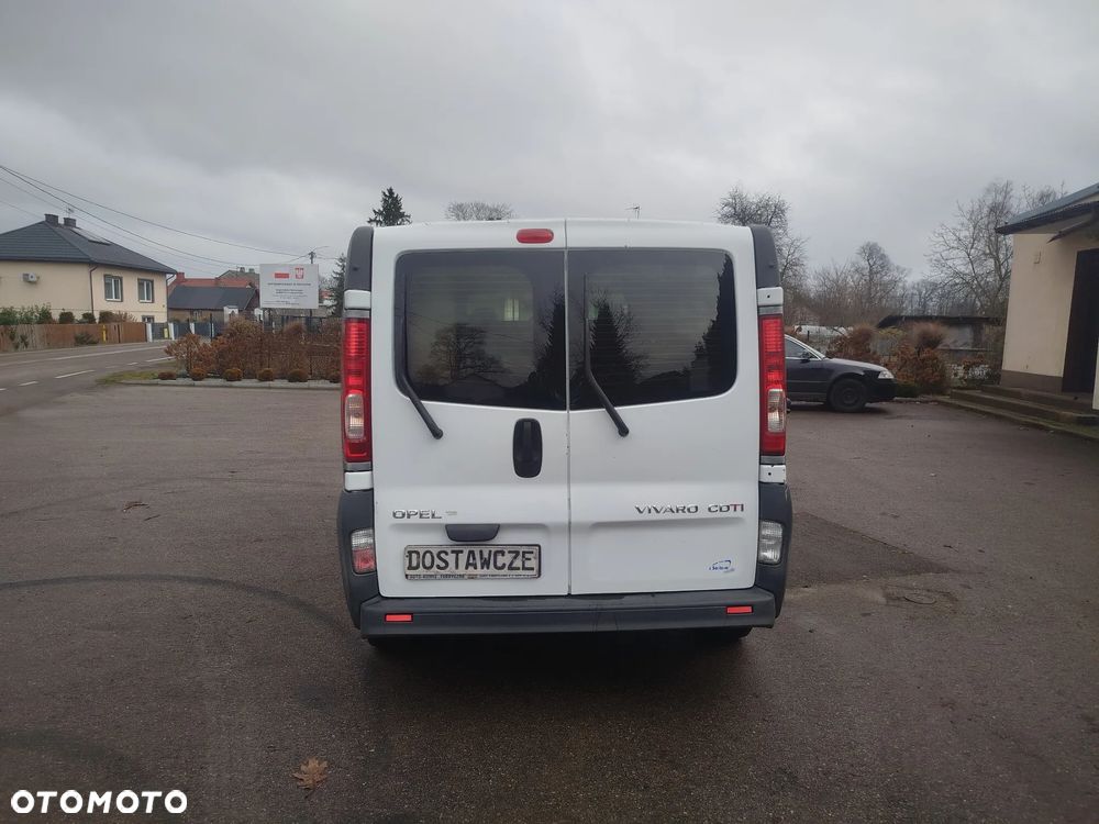 Opel Vivaro - 9