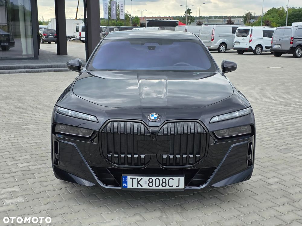 BMW Seria 7 740d xDrive mHEV sport - 25