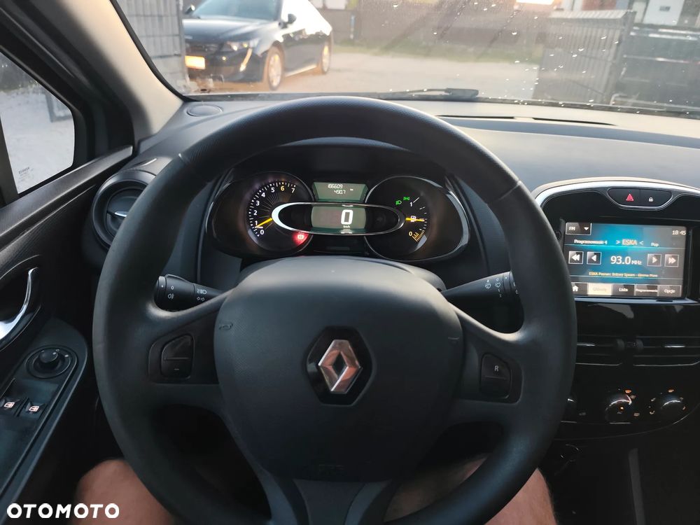 Renault Clio 1.2 16V 75 Dynamique - 15