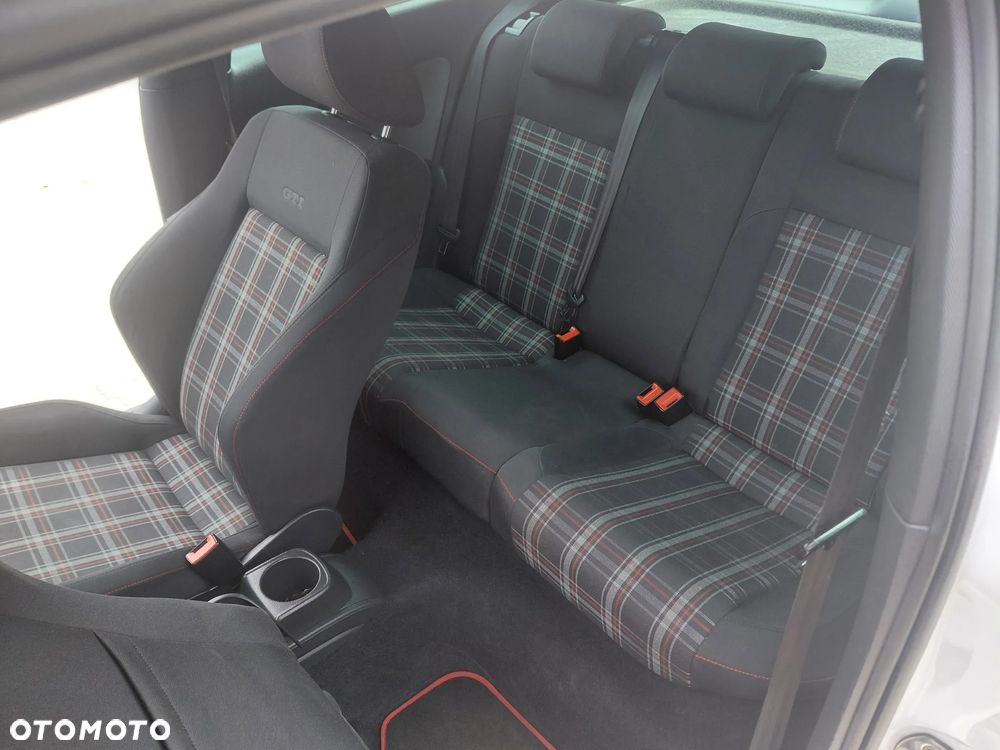 Volkswagen Polo 1.4 TSI GTI DSG - 8