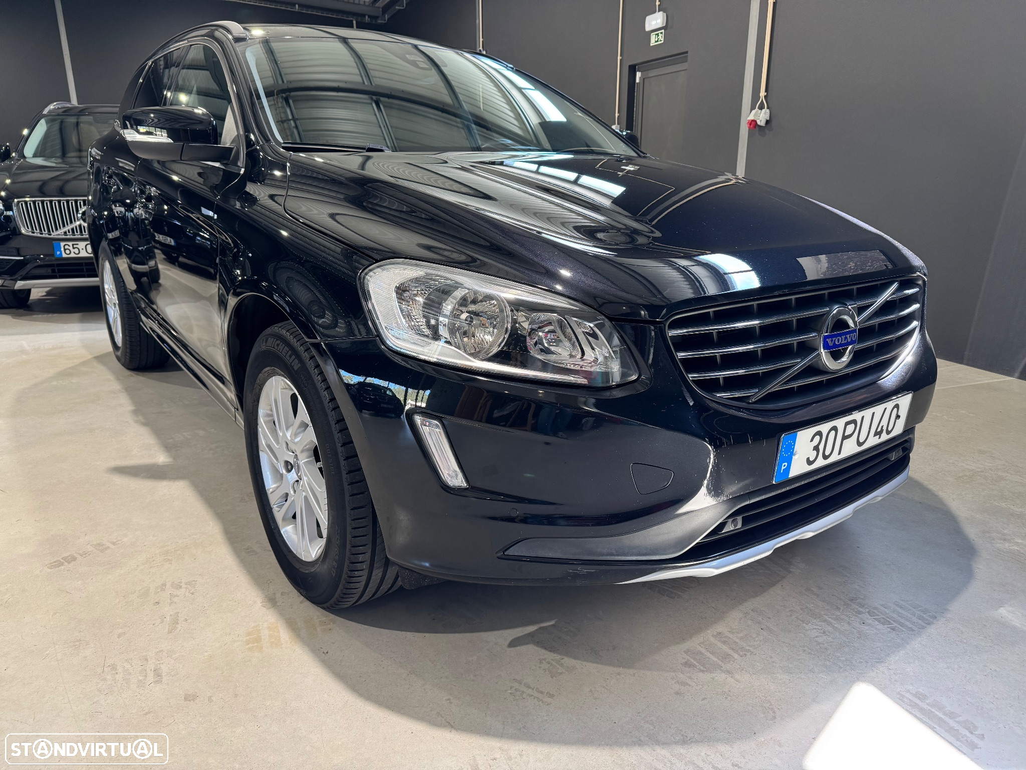 Volvo XC 60 2.0 D4 Momentum - 3