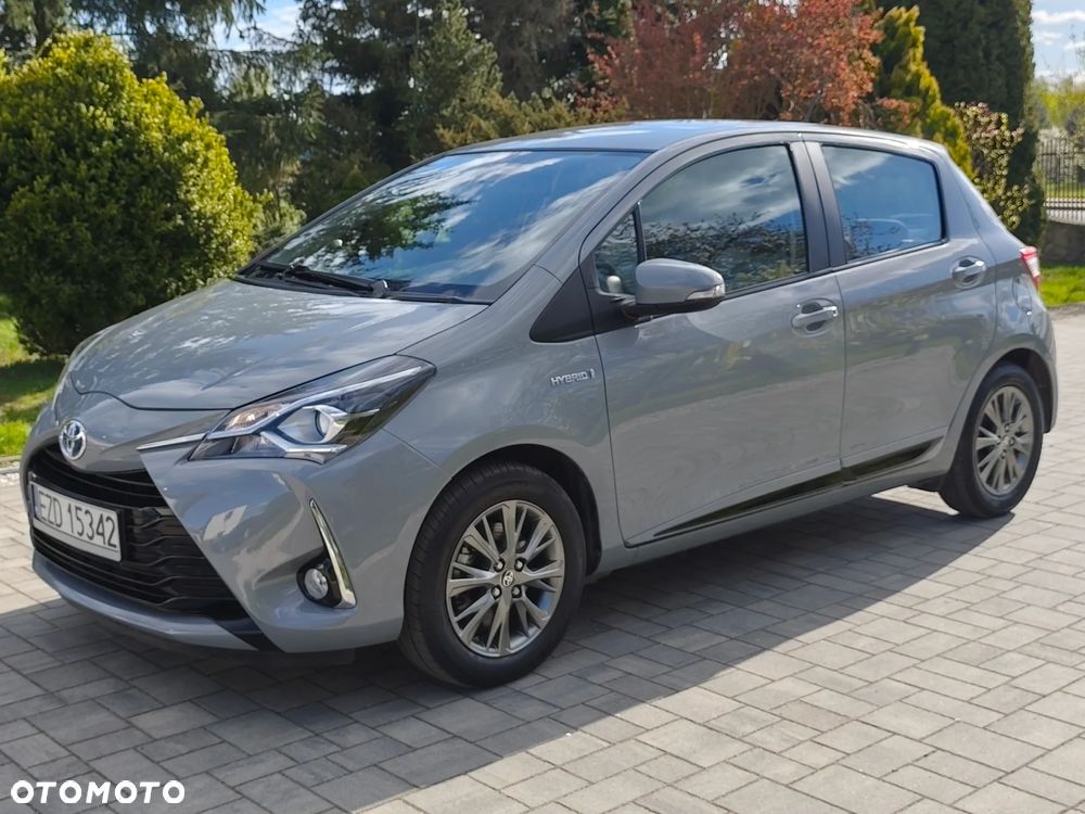 Toyota Yaris Hybrid 100 Premium EU6 - 5
