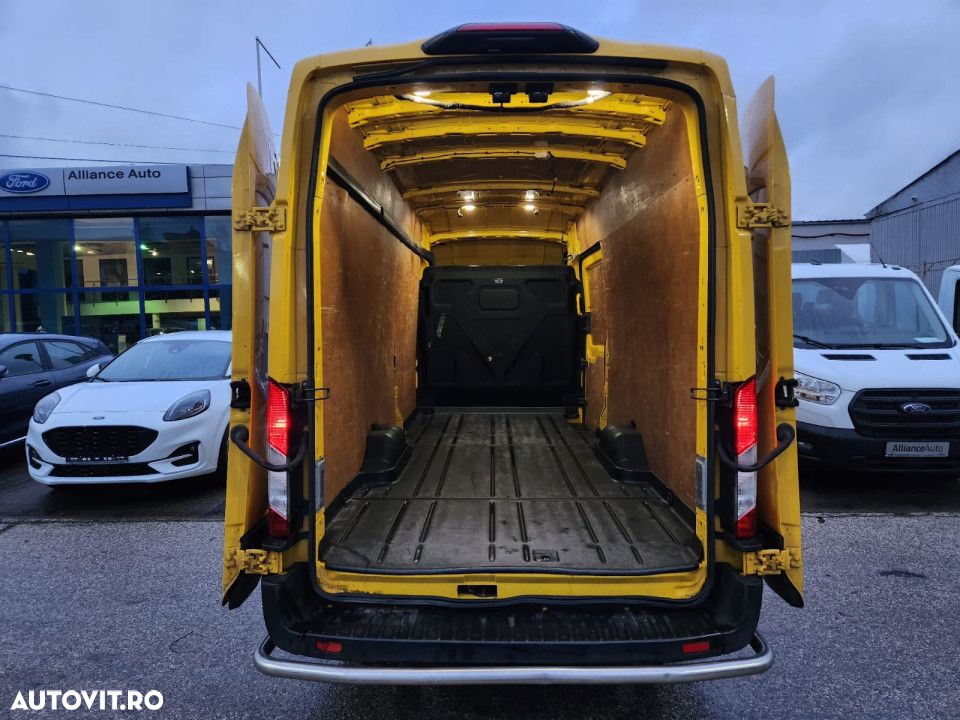 Ford Transit - 13