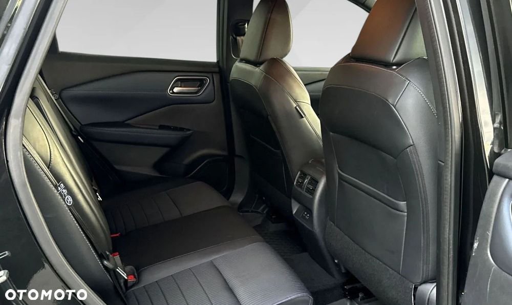 Nissan Qashqai 1.3 DIG-T mHEV 4x4 N-Connecta Xtronic - 11