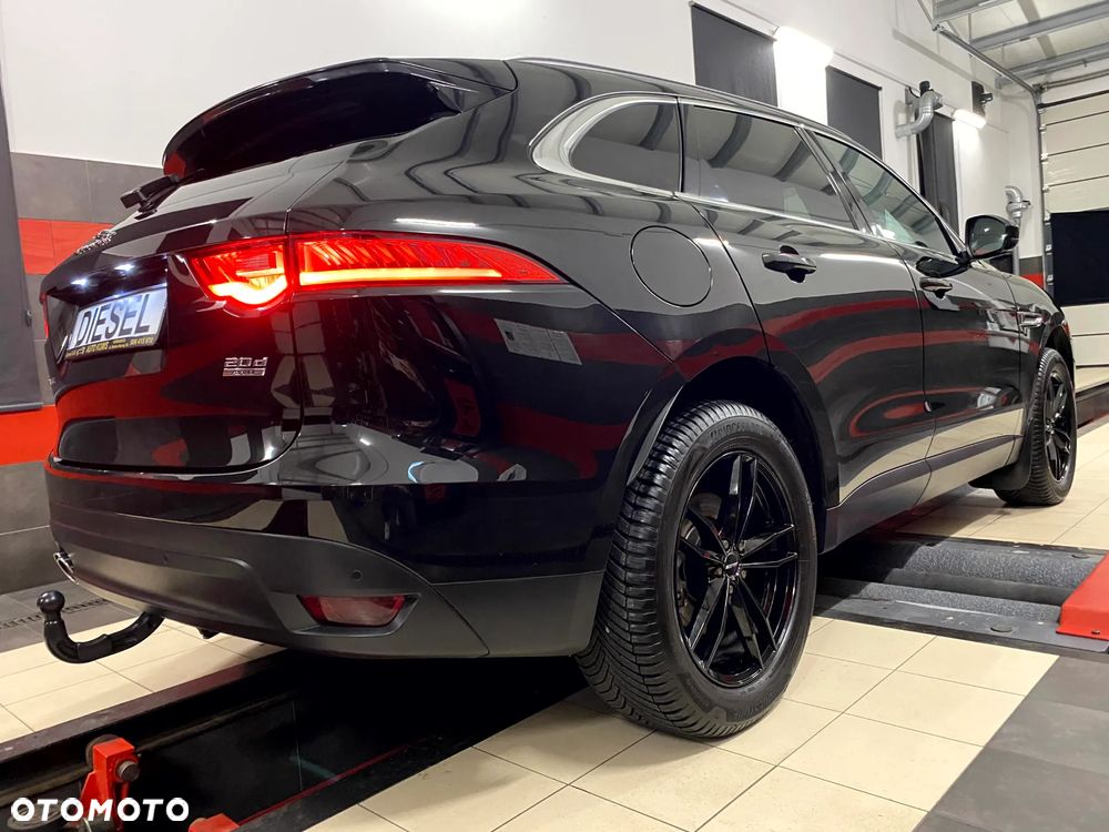 Jaguar F-Pace 20d Pure - 12