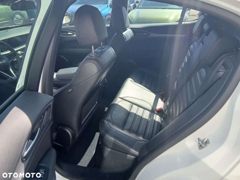 Alfa Romeo Stelvio 2.0 Turbo Executive Q4 - 24