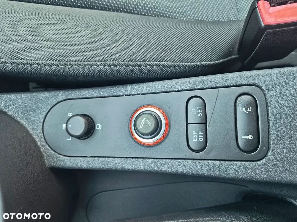 Seat Leon 1.6 Audience - 33