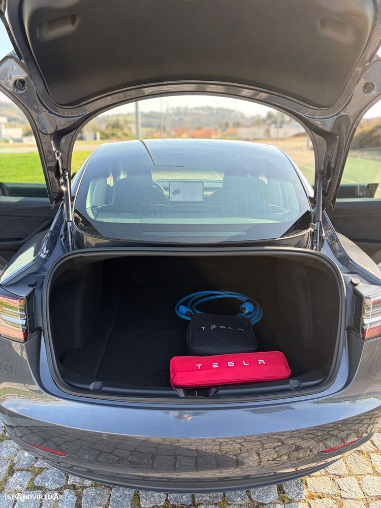 Tesla Model 3 Standard Range Plus RWD - 30