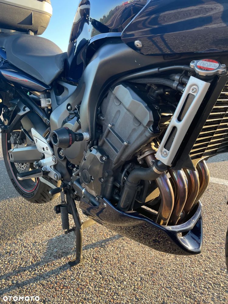 Yamaha FZ6 - 8