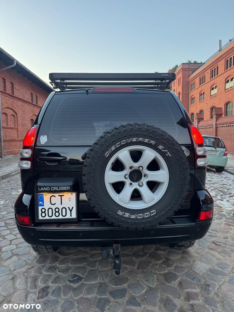 Toyota Land Cruiser - 2