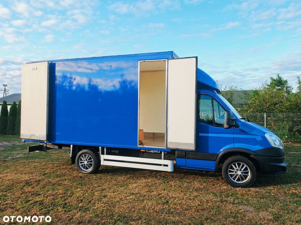 Iveco DAILY - 12