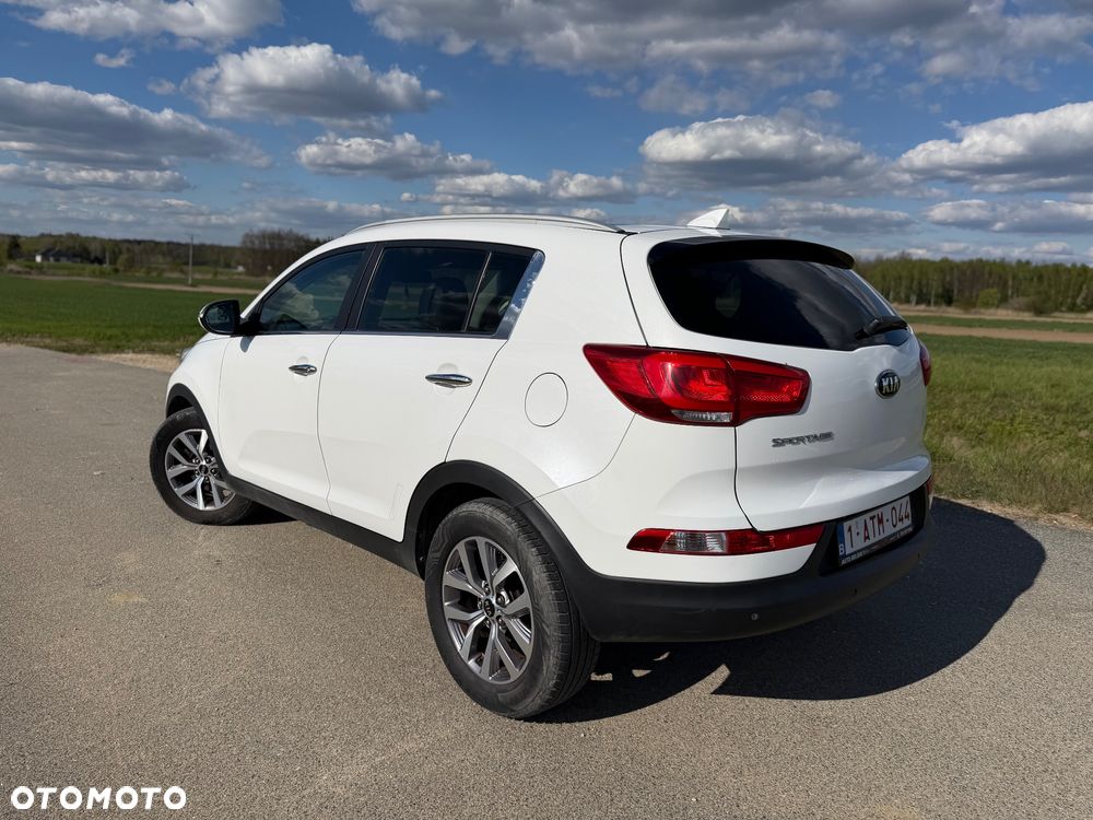Kia Sportage 1.7 CRDI 2WD ISG Dream-Team Edition - 6