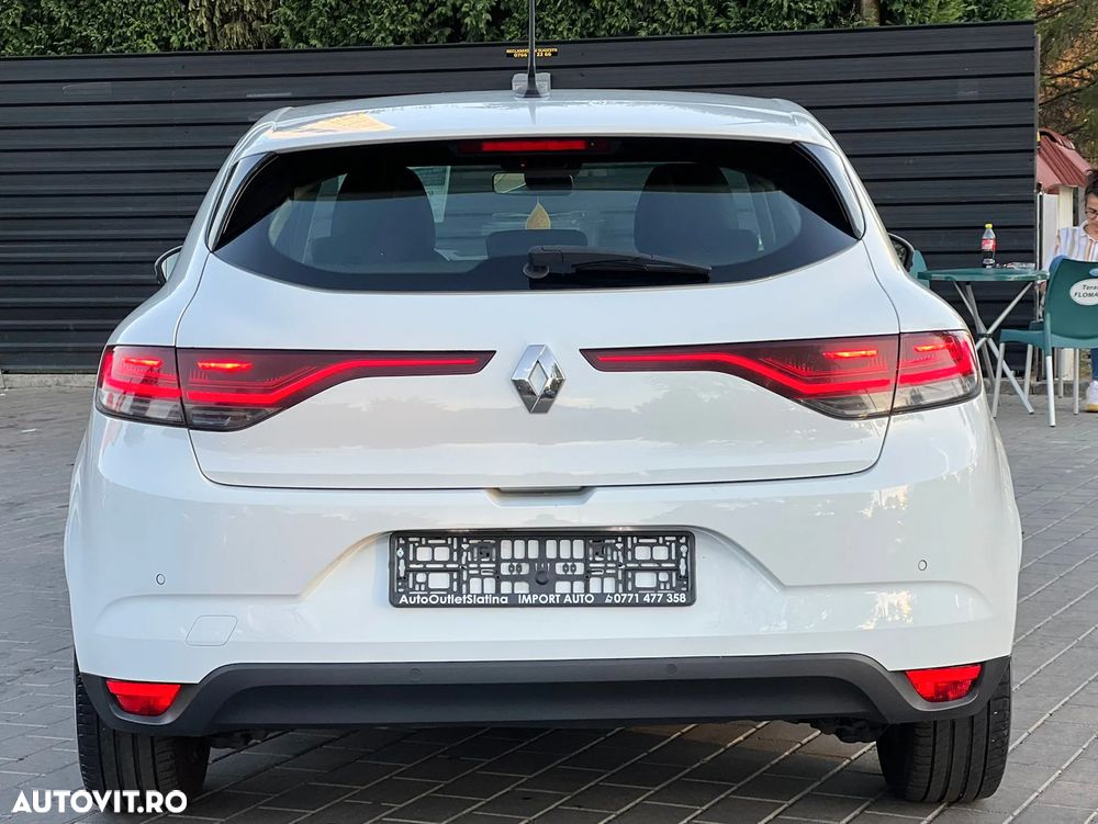 Renault Megane Blue dCi 116 Intens - 11