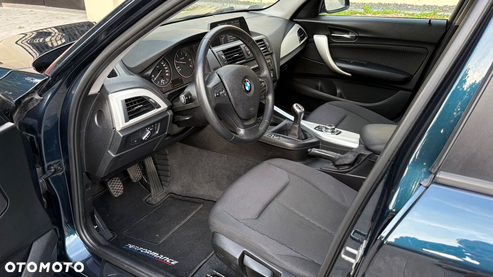 BMW Seria 1 116d EfficientDynamics - 12