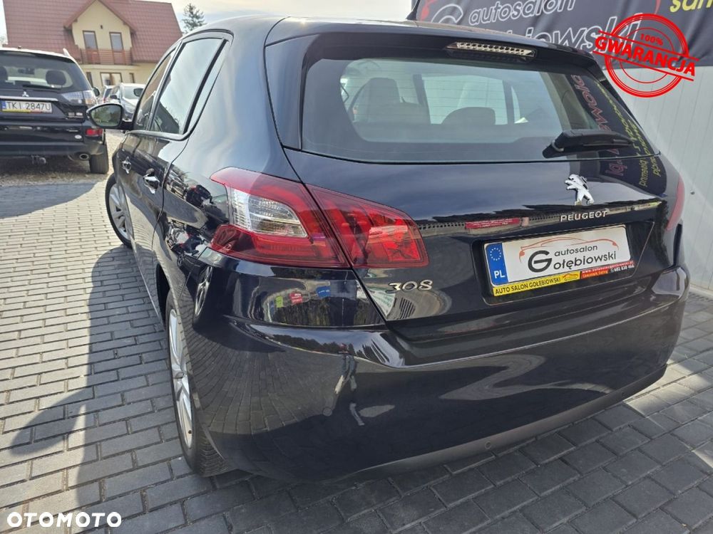 Peugeot 308 - 8
