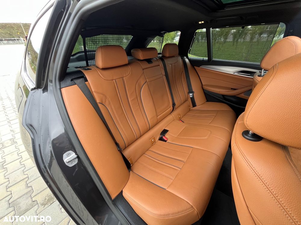 BMW Seria 5 520d xDrive Touring Aut. Luxury Line - 7