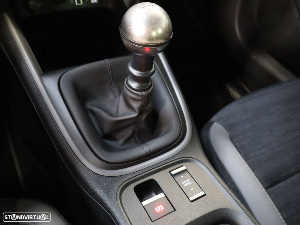 Jeep Avenger 1.2 GSE T3 Altitude - 20
