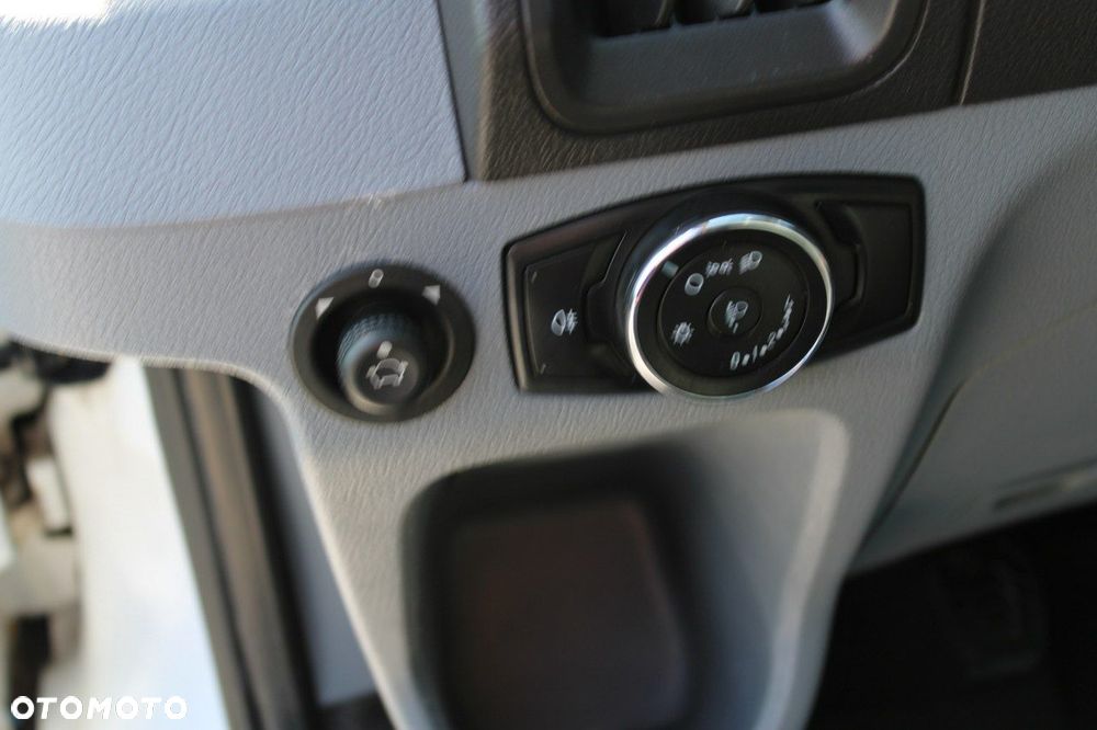Ford Transit - 15