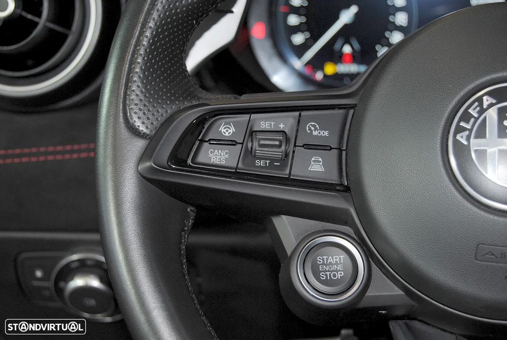 Alfa Romeo Tonale 1.3 Plug-In Hybrid Veloce e-AWD - 26