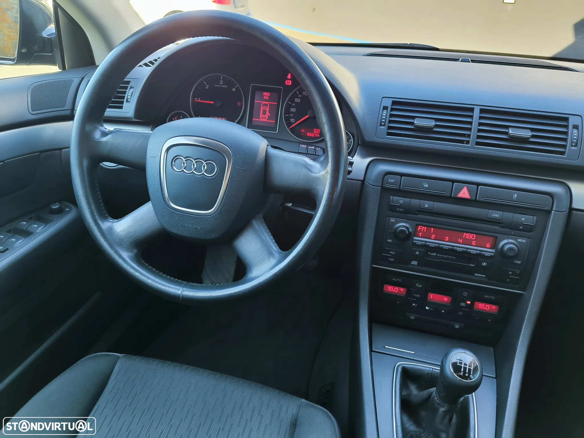 Audi A4 2.0 TDI Advance - 21