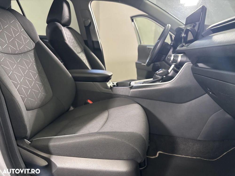 Toyota RAV4 - 12