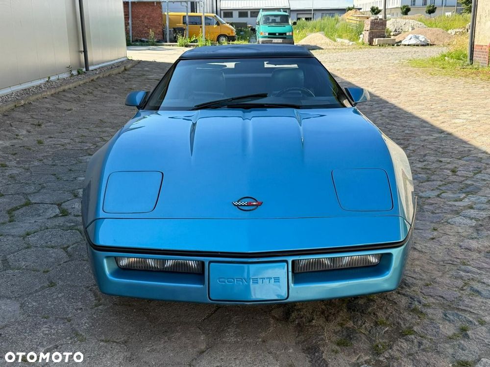 Chevrolet Corvette - 10
