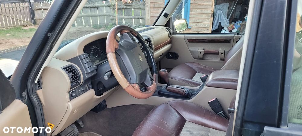 Land Rover Discovery - 4